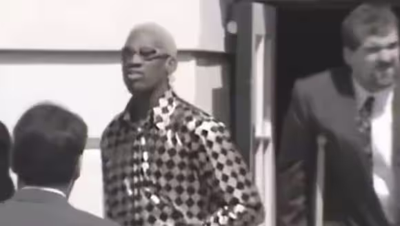 以乔丹为首的公牛王朝球员，还真有种黑帮的既视感😂